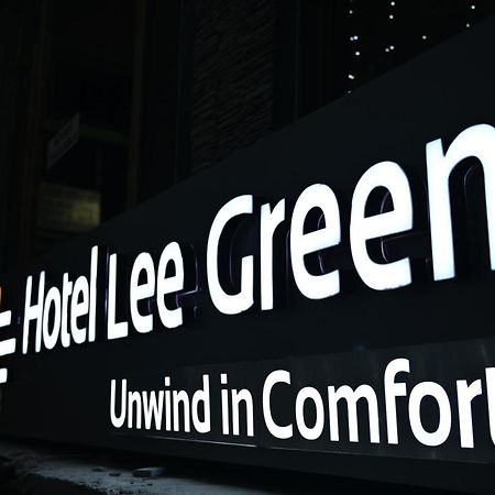 Hotel Lee Green Manāli Buitenkant foto