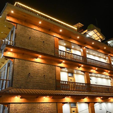 Hotel Lee Green Manāli Buitenkant foto
