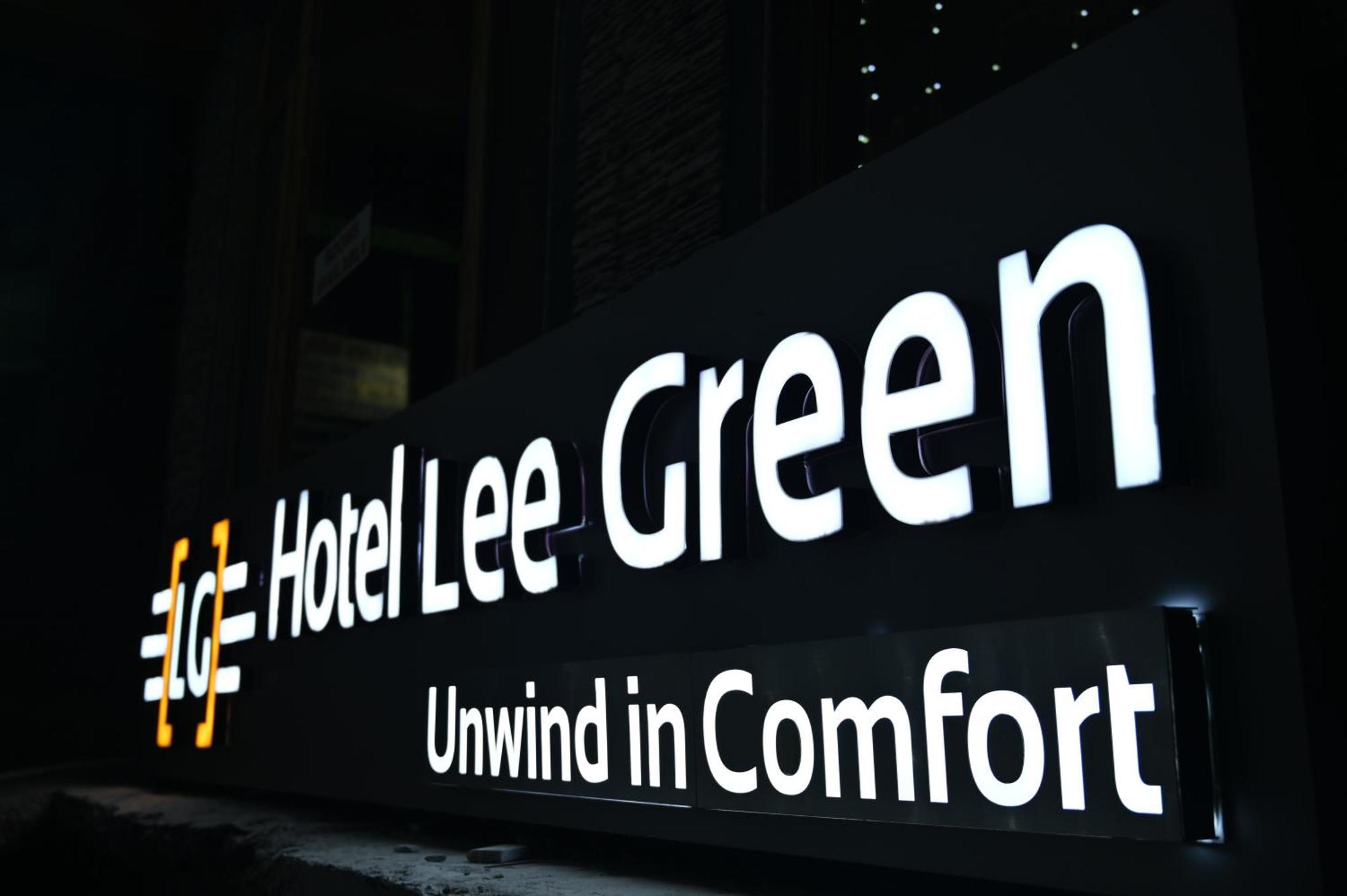 Hotel Lee Green Manāli Buitenkant foto